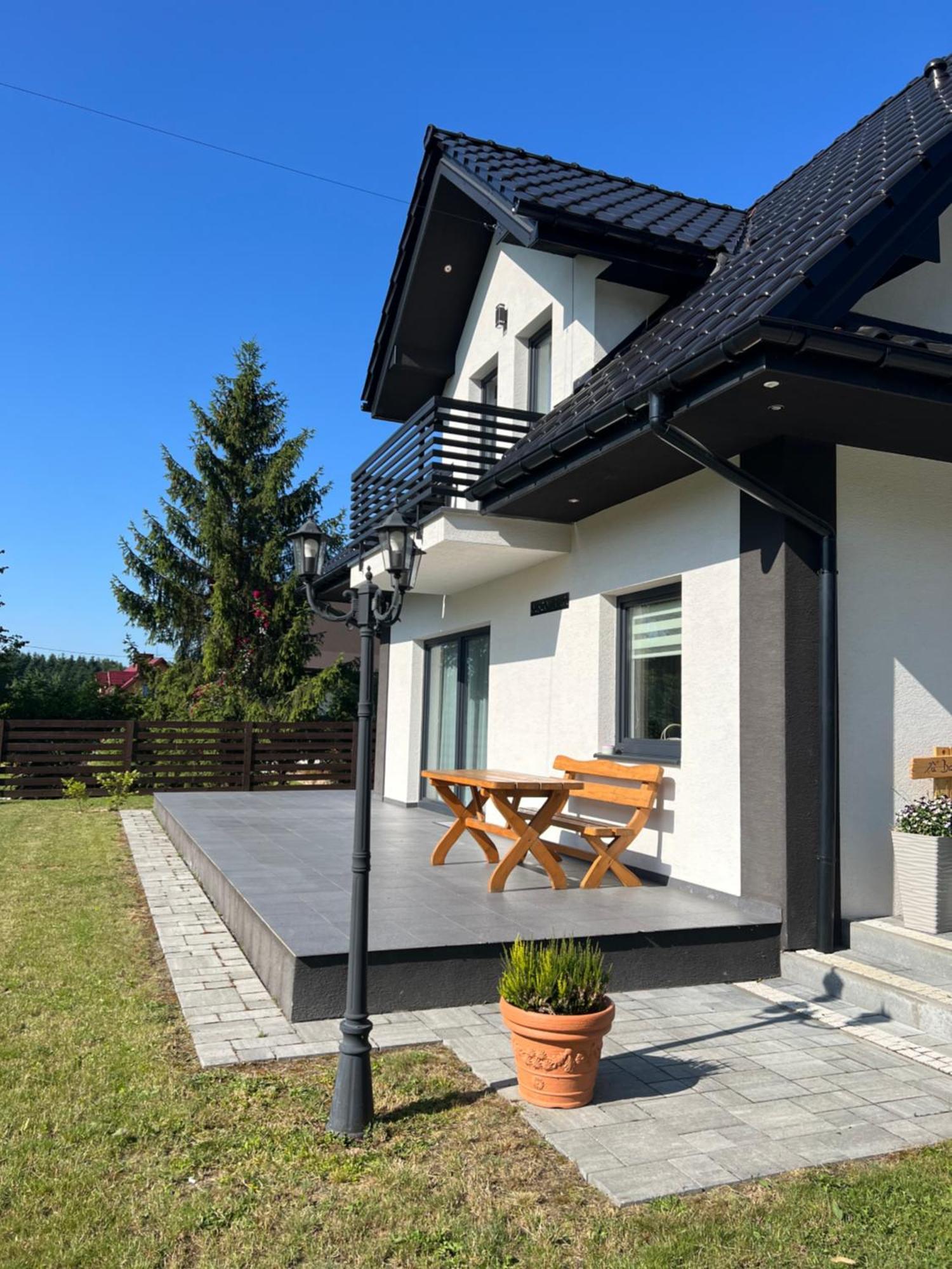 Dom Na Borowkowym Wzgorzu Lägenhet Palesnica Exteriör bild